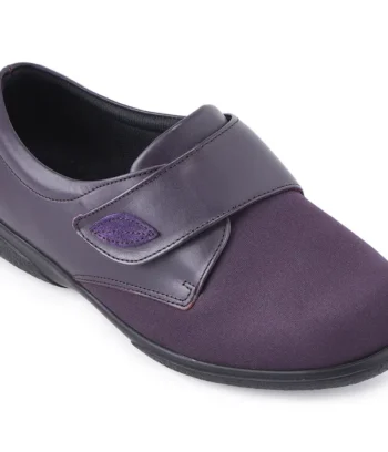 Karena womens shoe loganberry in colour